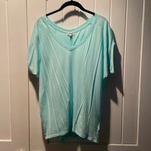 Express tshirt in a rather big medium size